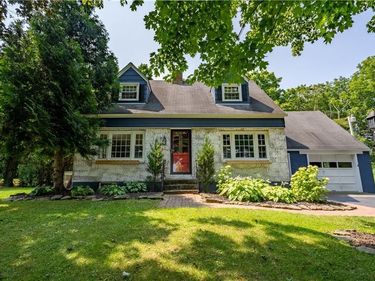 4852 West lake, Geneva, NY 14456