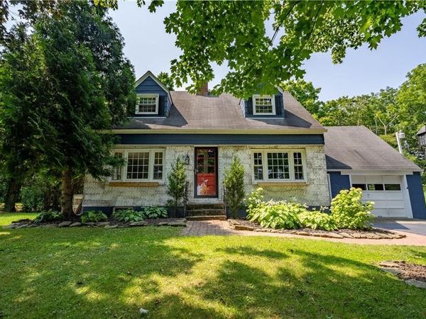 4852 West lake, Geneva, NY 14456