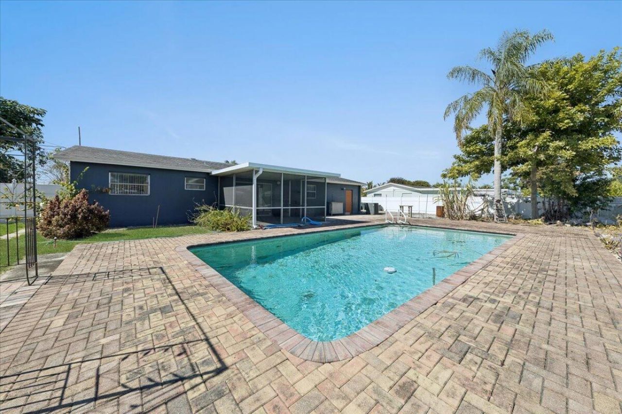 1674 Roy Drive, West Palm Beach, FL 33415 Main Photo