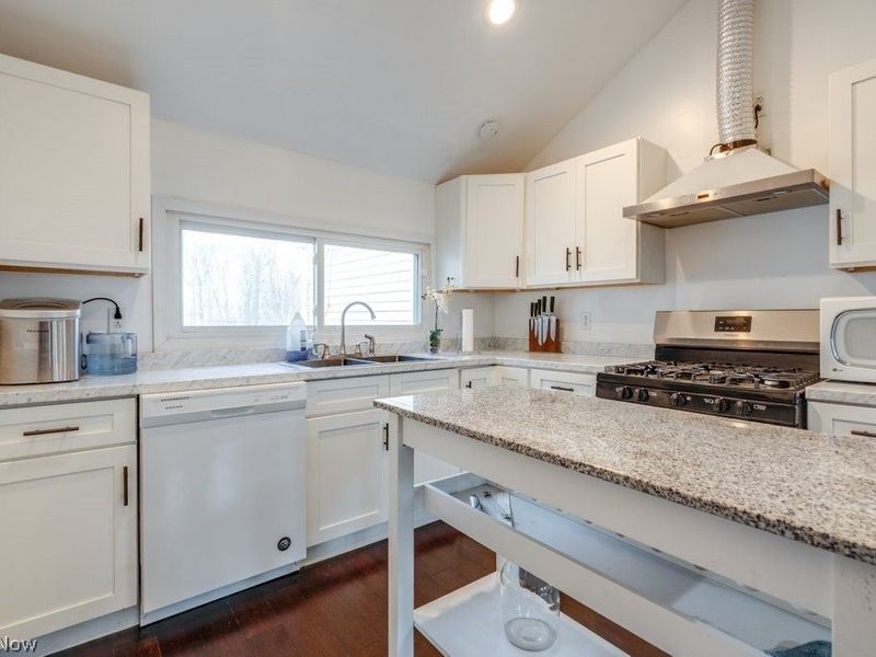 6095 Bell Avenue, Hubbard, OH 44425 Photo 2