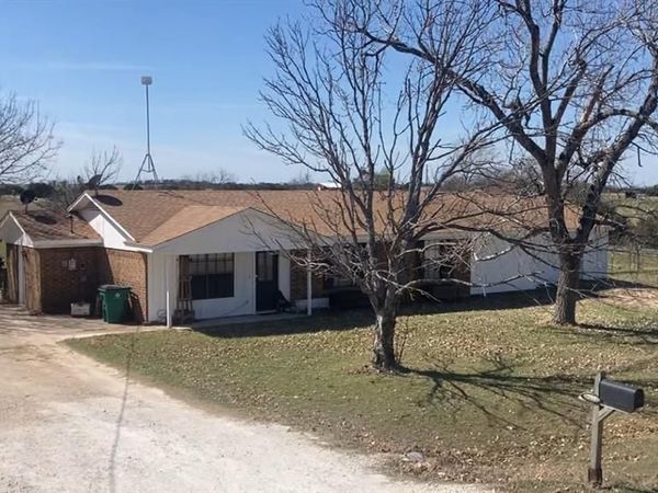 795 Dove Hill Lane, China Spring, TX 76633