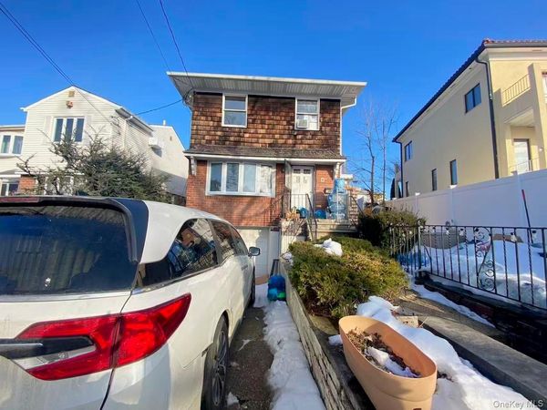 1305 133rd Place , College Point, NY 11356