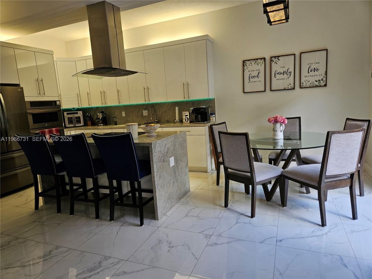 8330 NW 143rd Ter , Miami Lakes, FL 33016 Photo