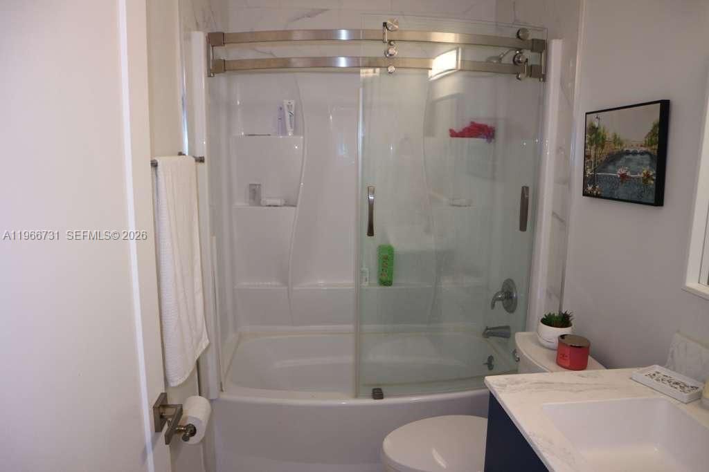 8330 NW 143rd Ter , Miami Lakes, FL 33016 Photo