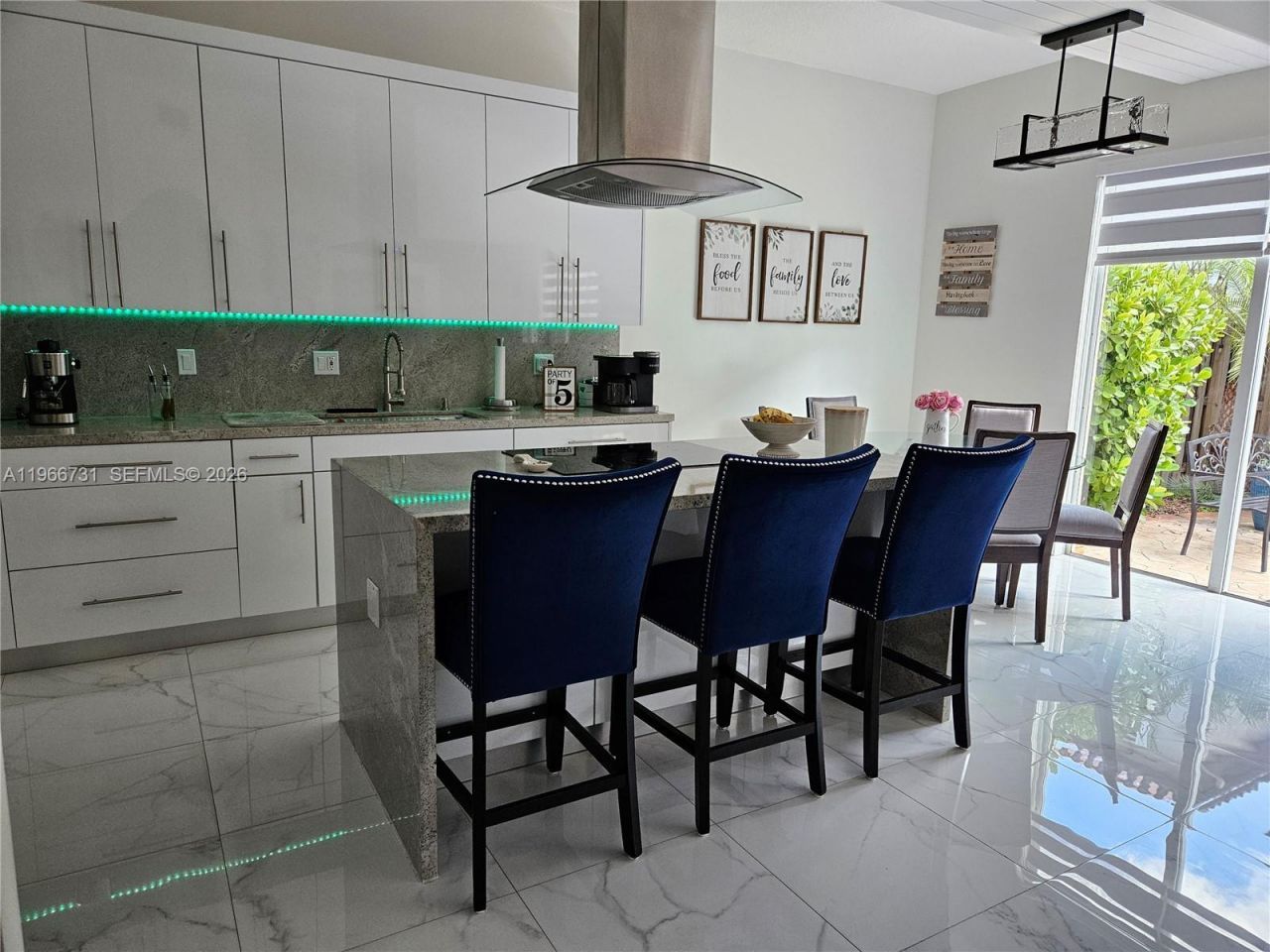 8330 NW 143rd Ter , Miami Lakes, FL 33016 Photo