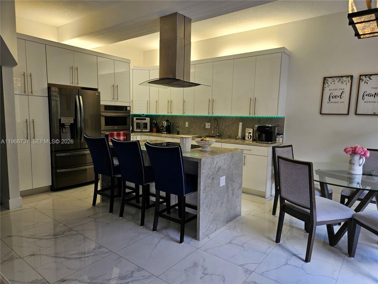 8330 NW 143rd Ter , Miami Lakes, FL 33016 Photo