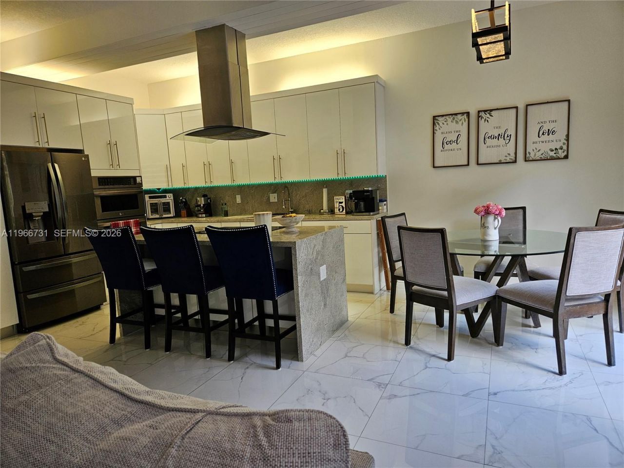 8330 NW 143rd Ter , Miami Lakes, FL 33016 Photo