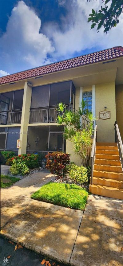 327 Lakeview Dr, Unit 103, Weston, FL 33326 Photo