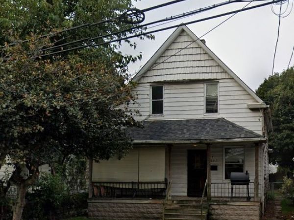 3802 East 55th Street, Cleveland, OH 44105
