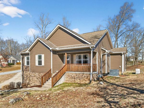 511 Cassie Ln, White Bluff, TN 37187