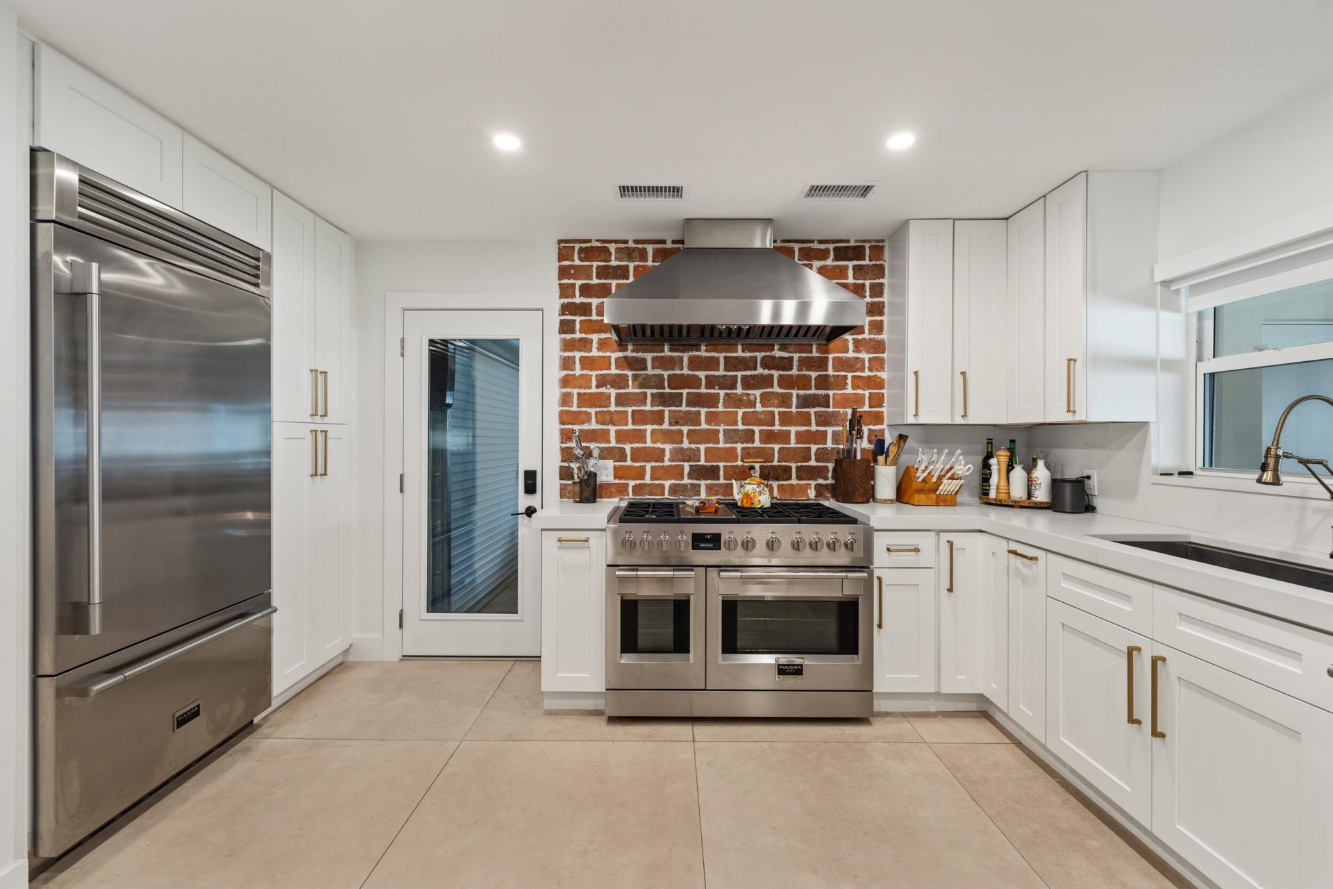 125 Cascade Lane, Palm Beach Shores, FL 33404 Photo