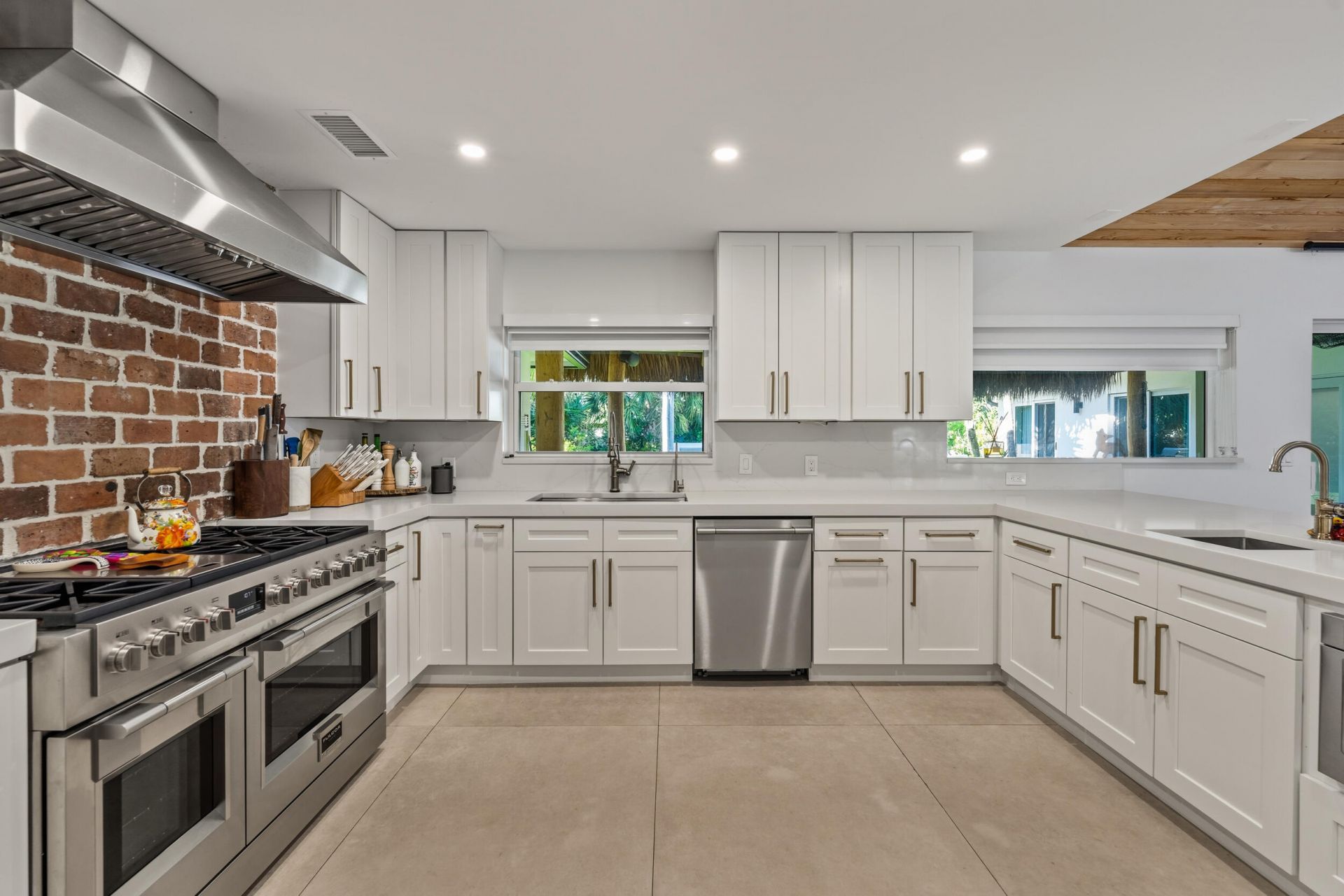 125 Cascade Lane, Palm Beach Shores, FL 33404 Photo