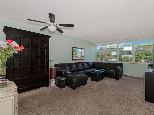 2751 Taft St, Unit 305, Hollywood, FL 33020