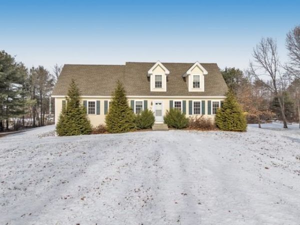 49 Chisholm Trail, Lancaster, MA 01523