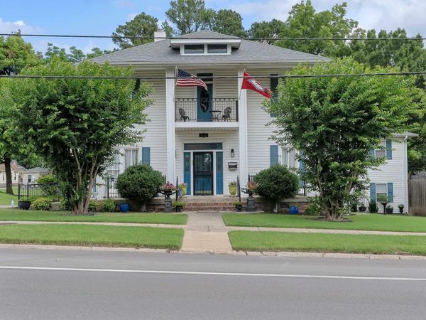 611 W Court Street, Paragould, AR 72450