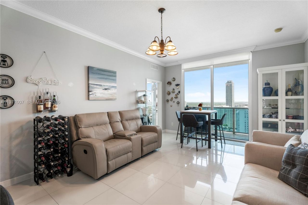 1945 S Ocean Dr, Unit 2209, Hallandale Beach, FL 33009 Photo