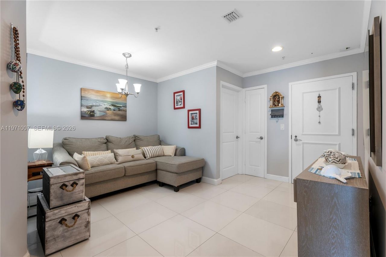 1945 S Ocean Dr, Unit 2209, Hallandale Beach, FL 33009 Photo