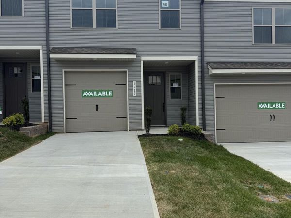 1715 Bennett Village Drive, Maryville, TN 37804