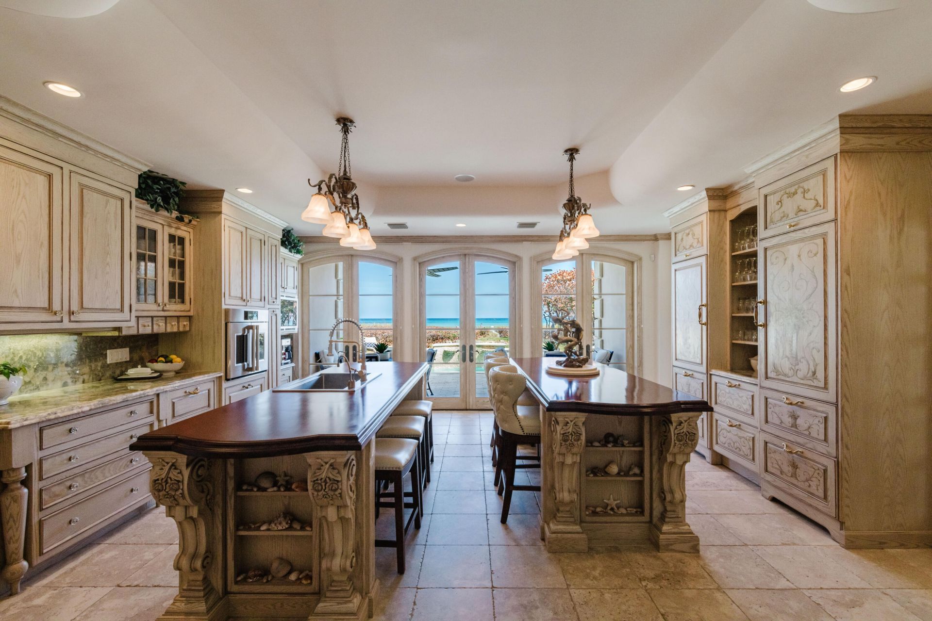 19 N Beach Road, Jupiter Island, FL 33455 Photo