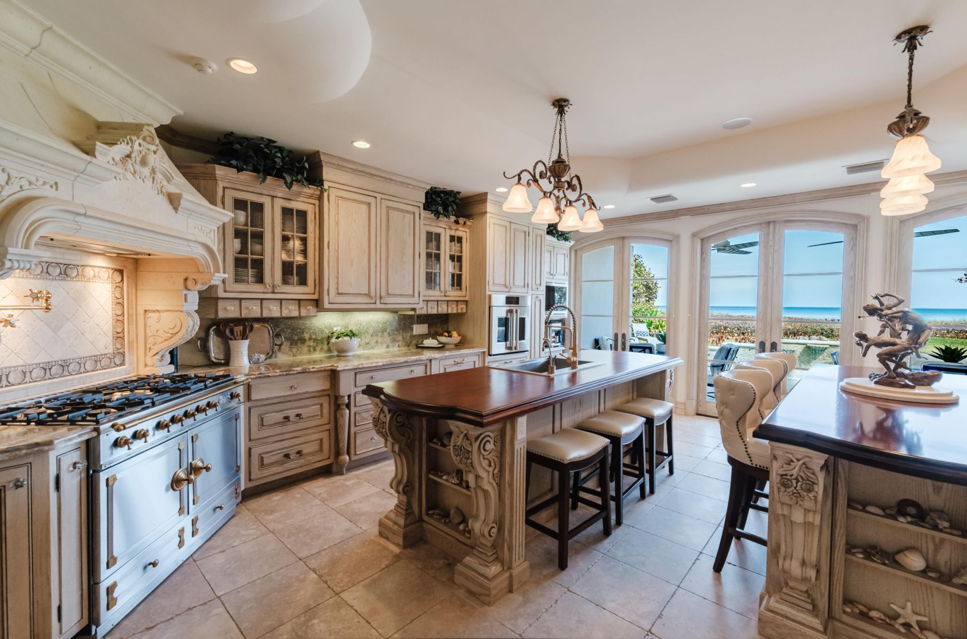 19 N Beach Road, Jupiter Island, FL 33455 Photo