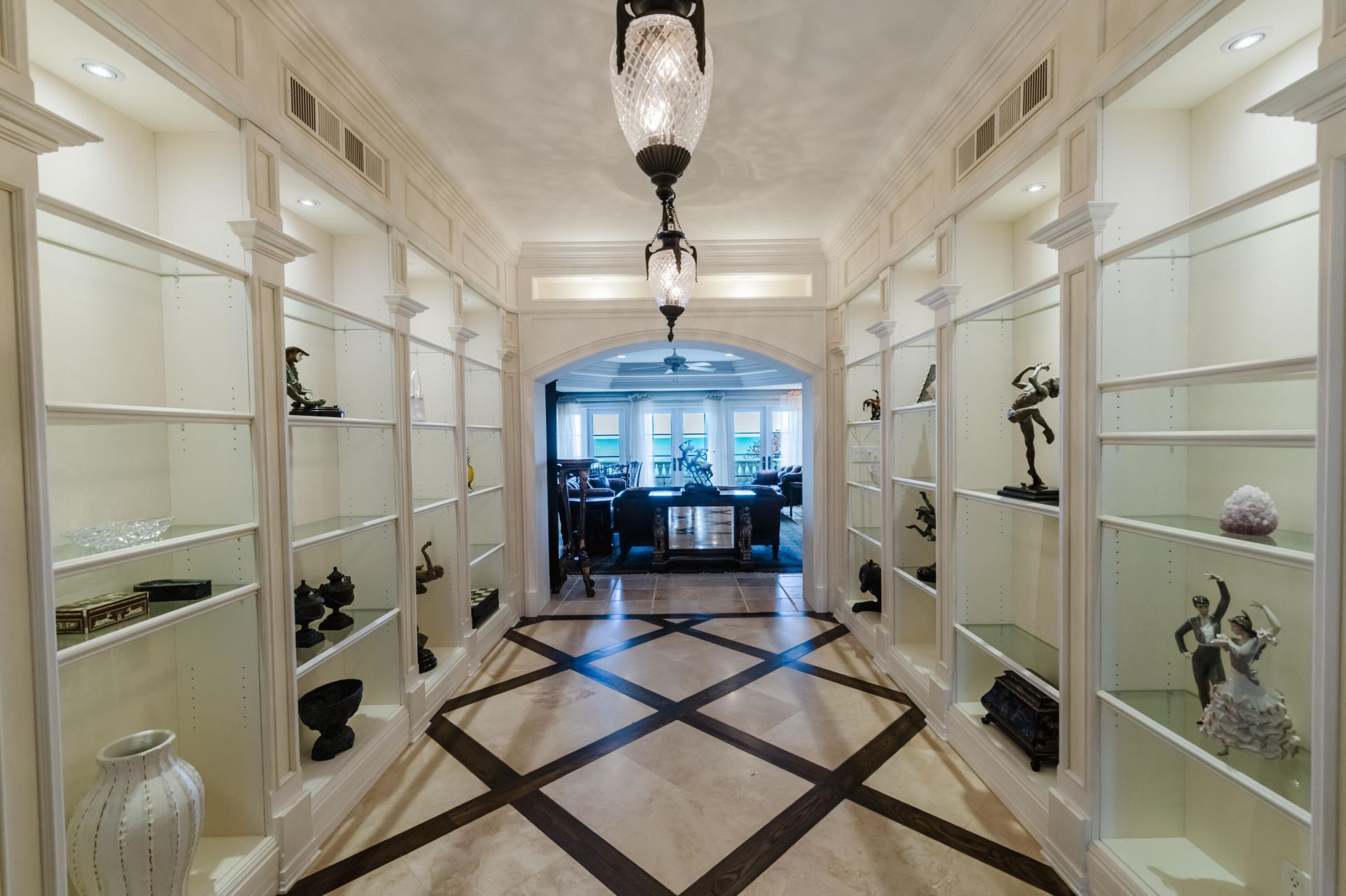 19 N Beach Road, Jupiter Island, FL 33455 Photo