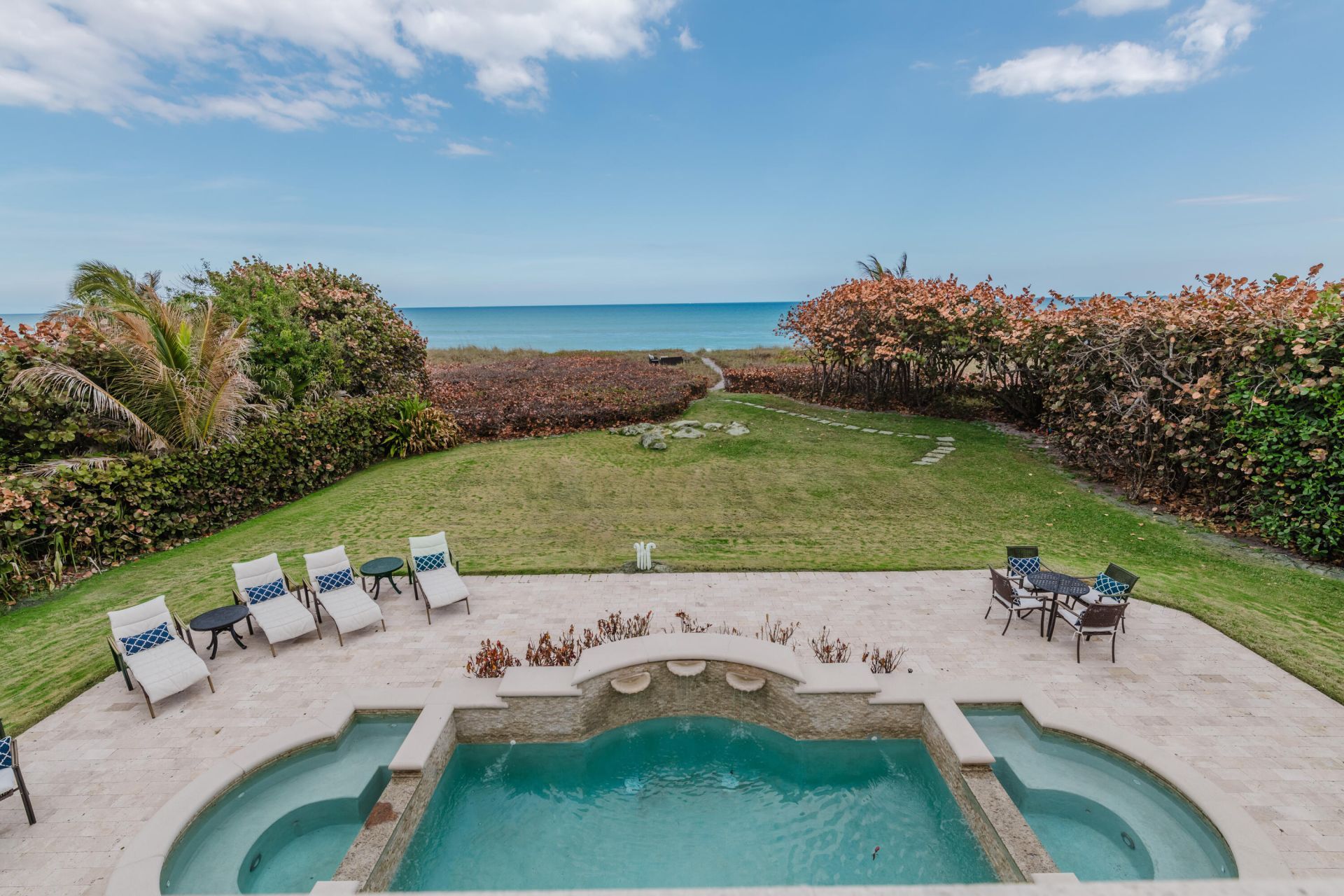 19 N Beach Road, Jupiter Island, FL 33455 Photo