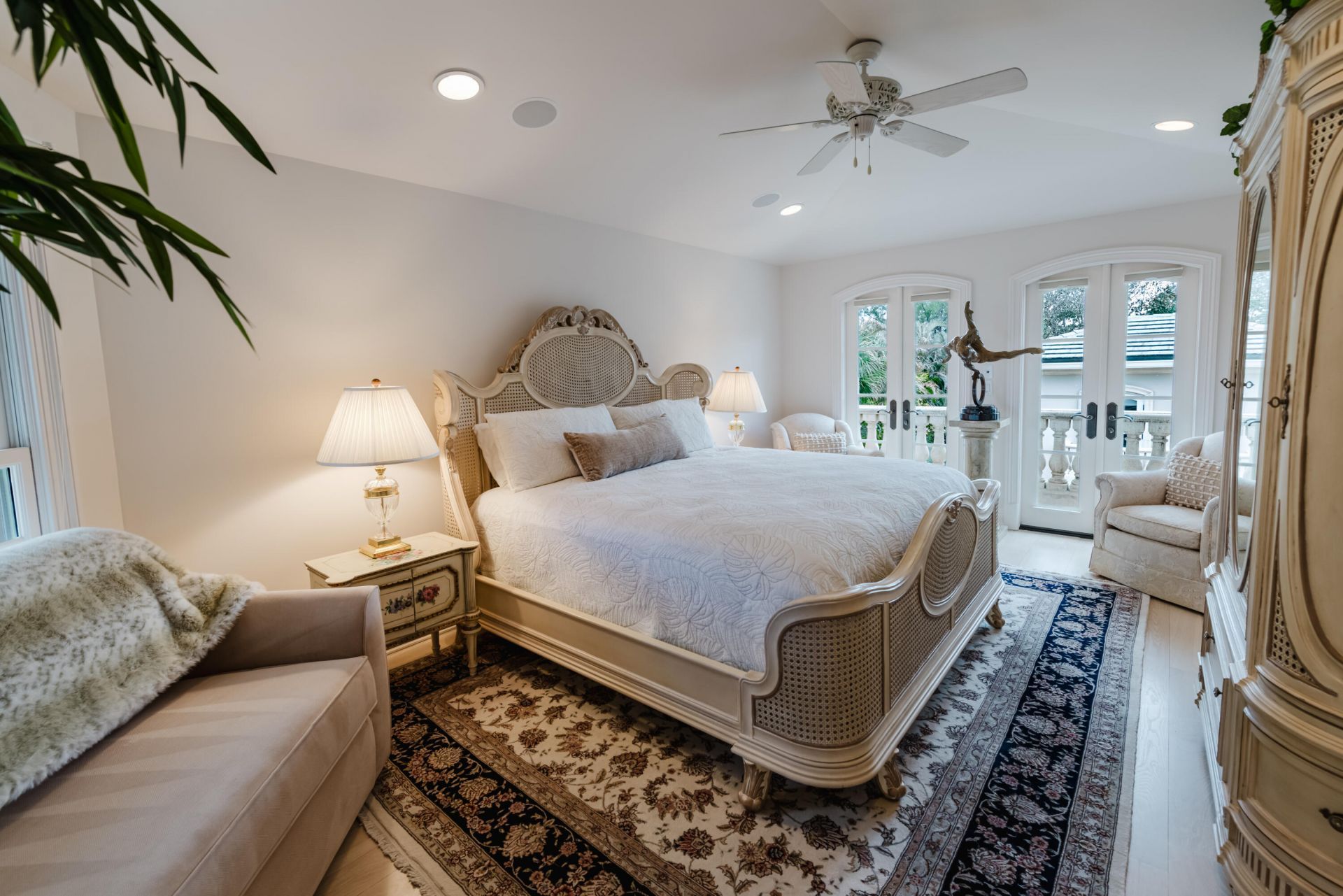 19 N Beach Road, Jupiter Island, FL 33455 Photo