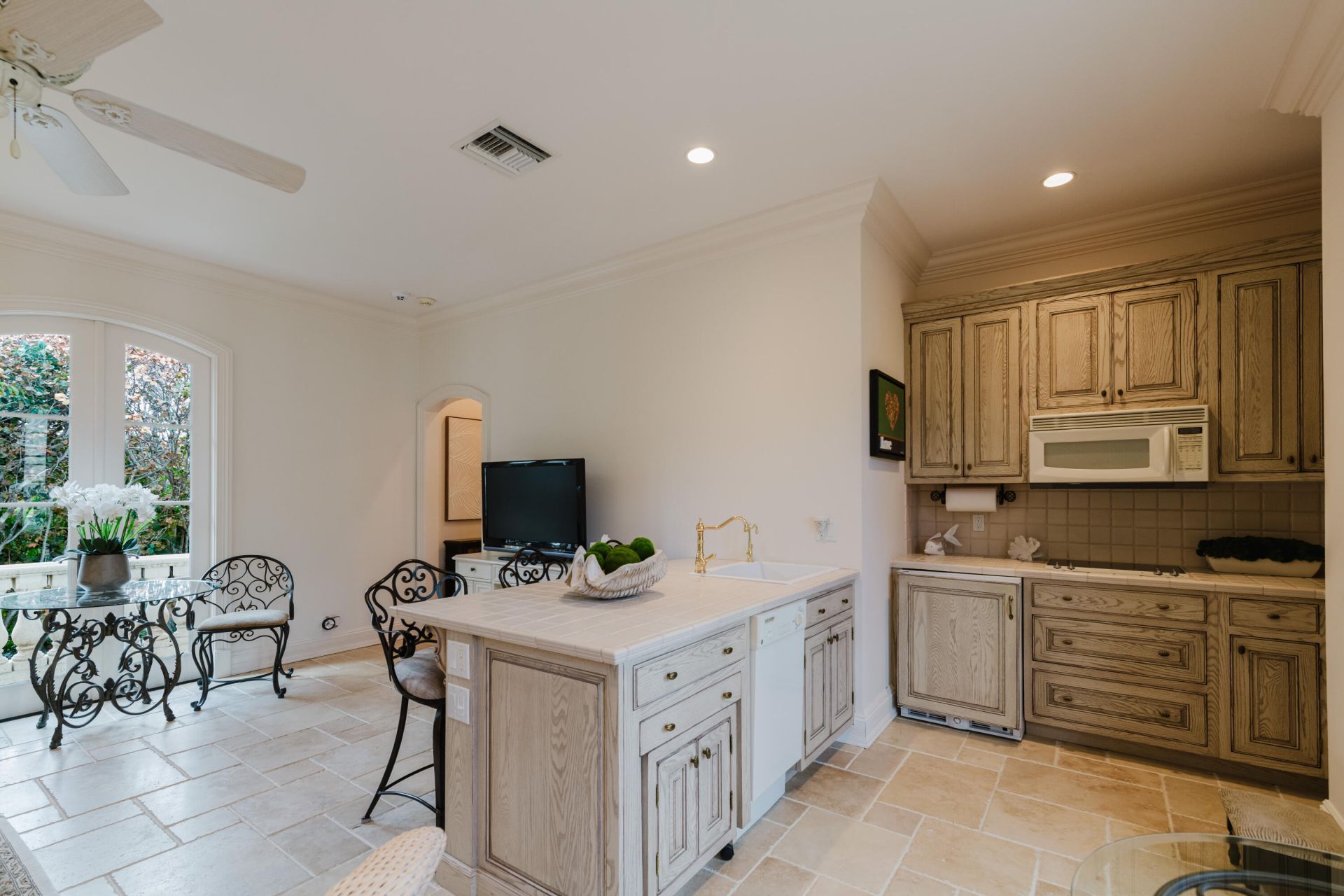 19 N Beach Road, Jupiter Island, FL 33455 Photo