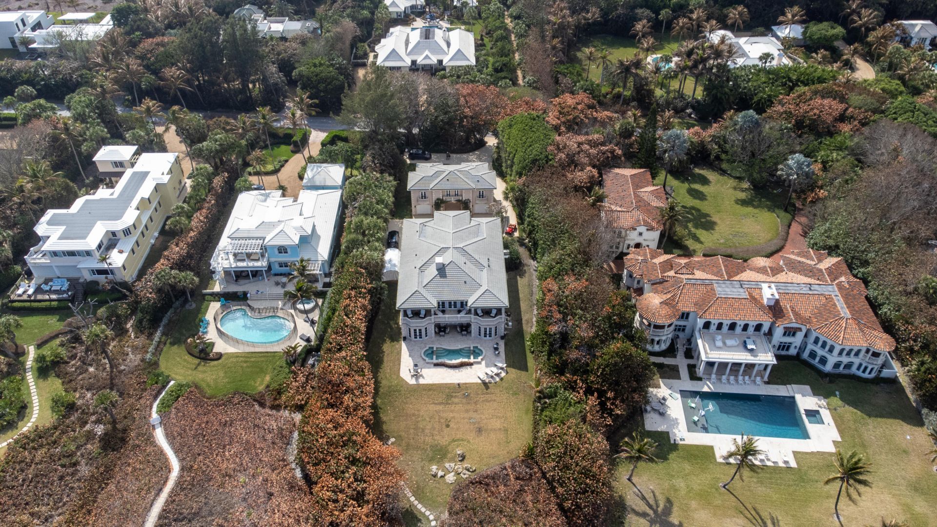 19 N Beach Road, Jupiter Island, FL 33455 Photo