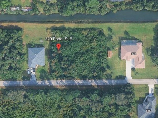 829 porter, Lehigh Acres, FL 33974
