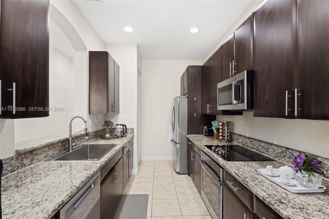 6959 Julia Gardens Dr, Coconut Creek, FL 33073 Photo