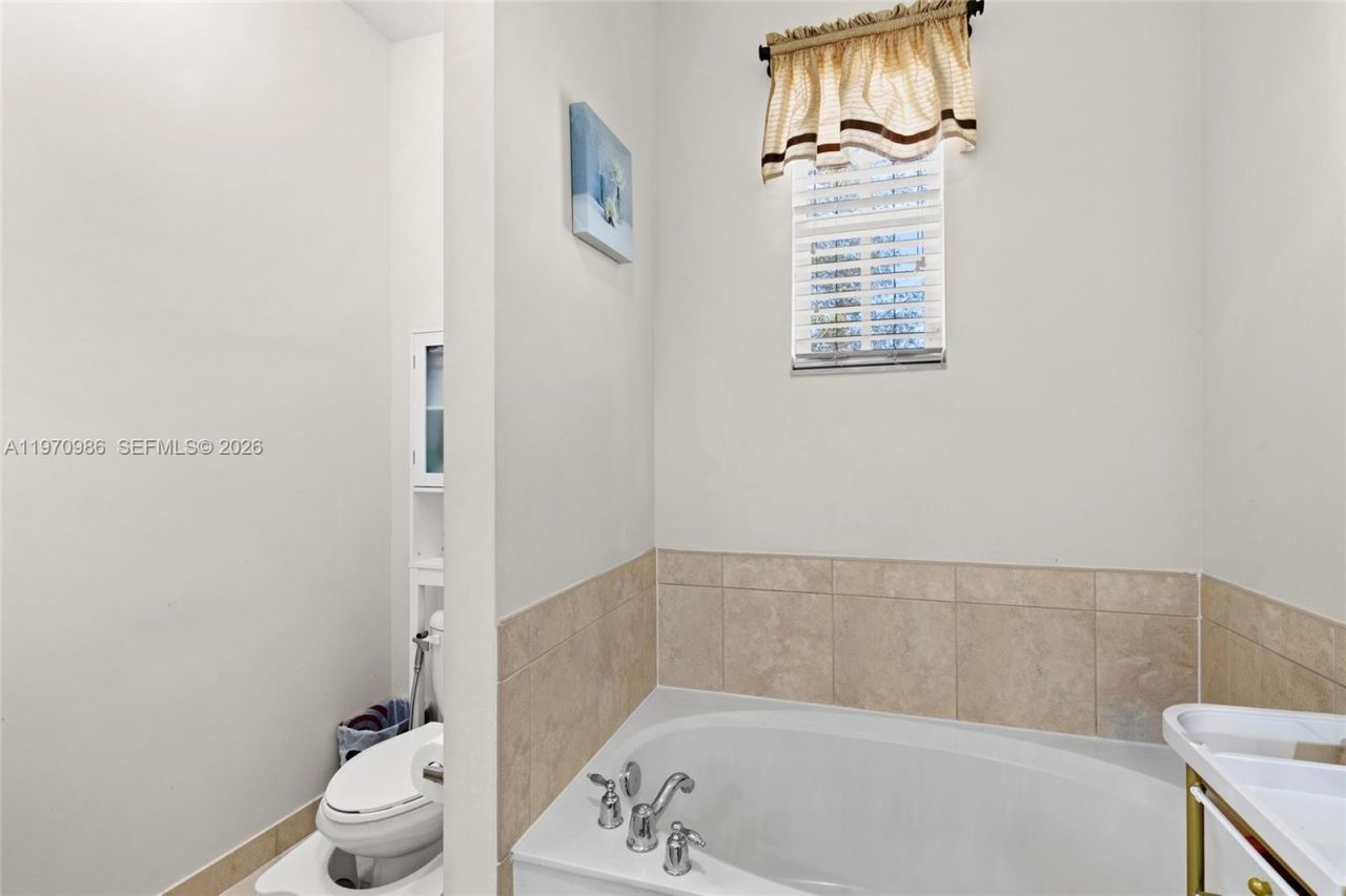 6959 Julia Gardens Dr, Coconut Creek, FL 33073 Photo