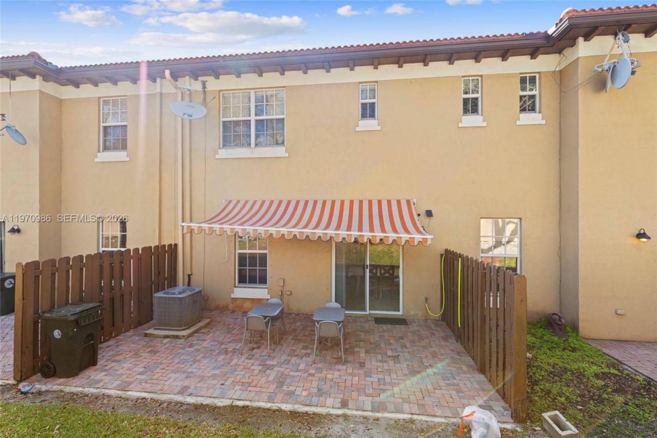 6959 Julia Gardens Dr, Coconut Creek, FL 33073 Photo