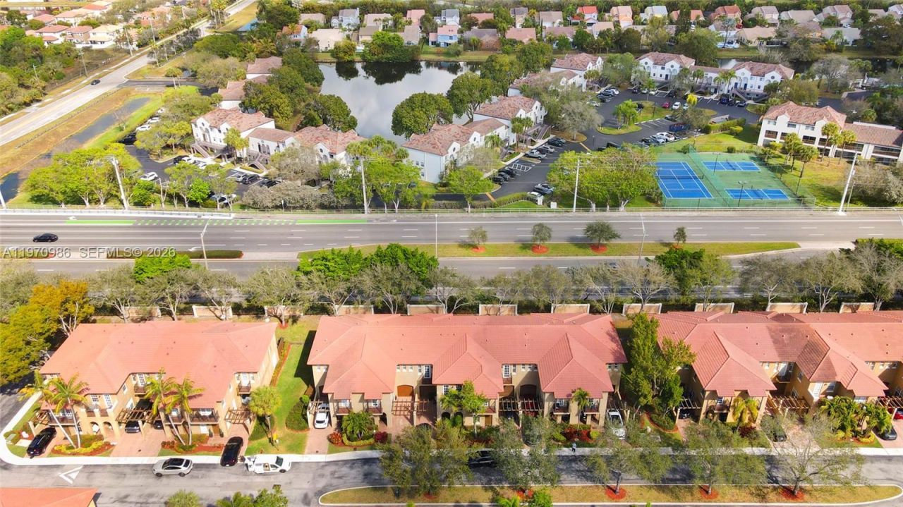 6959 Julia Gardens Dr, Coconut Creek, FL 33073 Photo