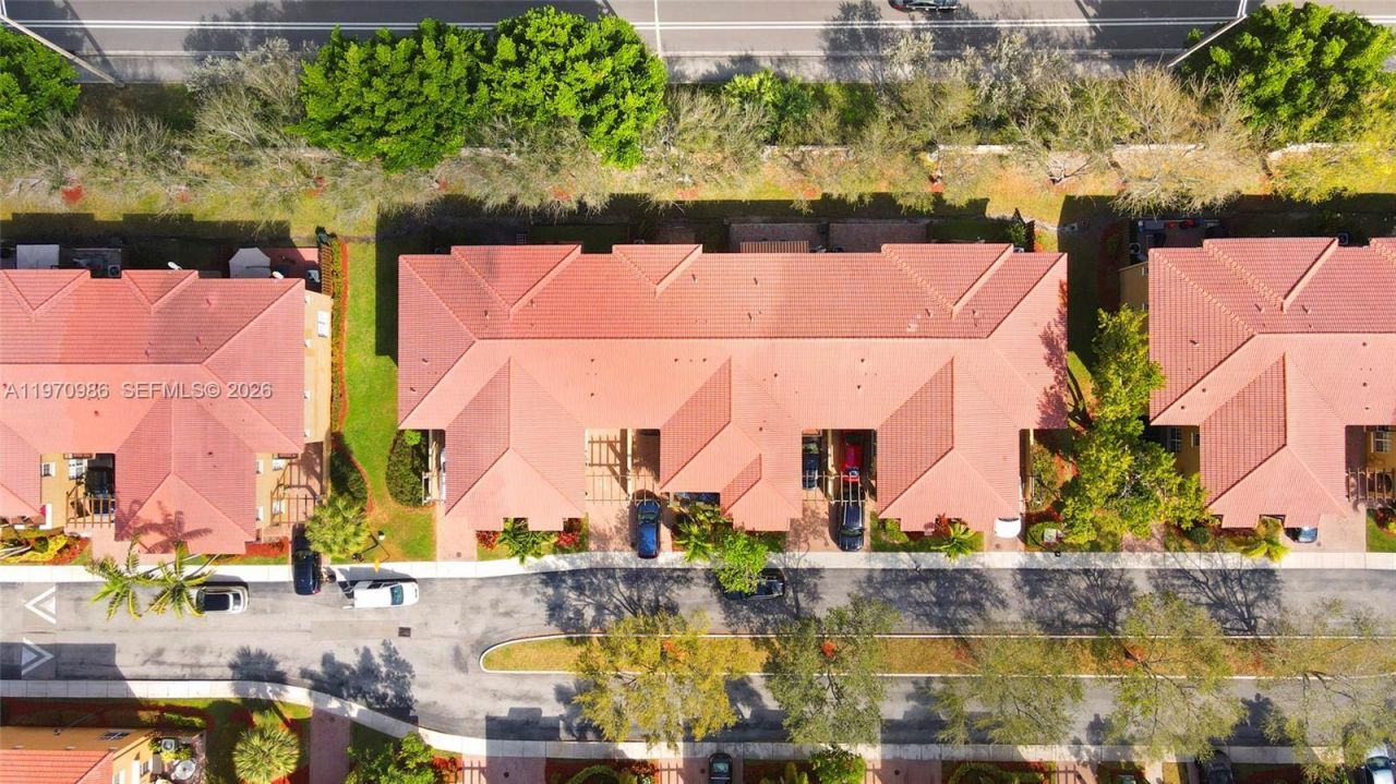 6959 Julia Gardens Dr, Coconut Creek, FL 33073 Photo