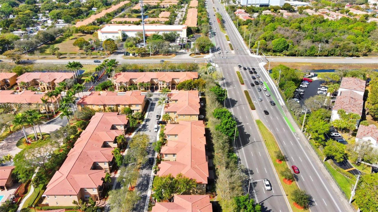 6959 Julia Gardens Dr, Coconut Creek, FL 33073 Photo