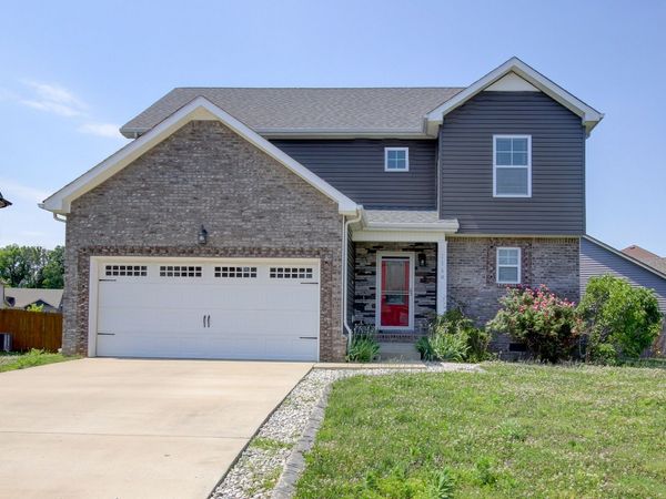 116 Sophie Ann Ct, Clarksville, TN 37042