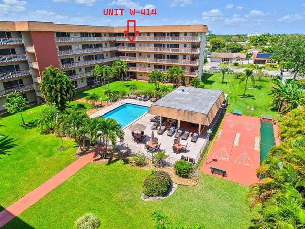 5300 Washington Street, Unit W414, Hollywood, FL 33021