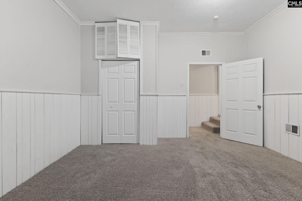 109 Branch Hill Drive  Photo 23