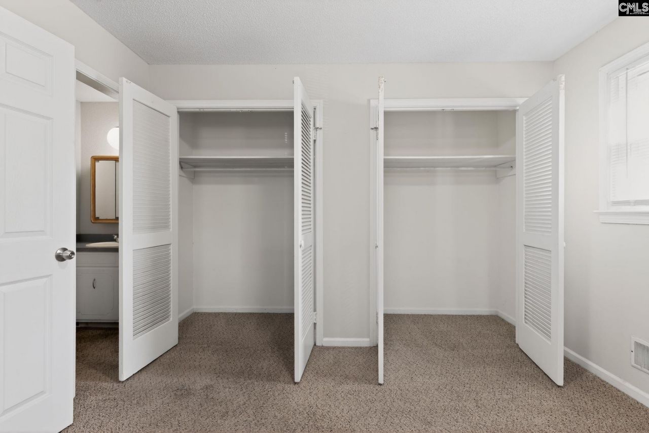 109 Branch Hill Drive  Photo 36