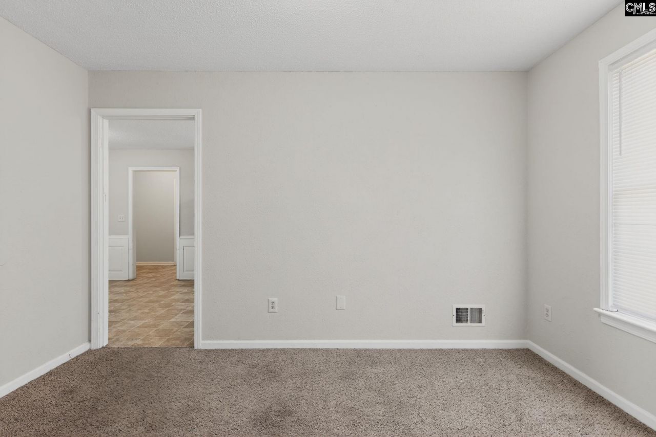 109 Branch Hill Drive  Photo 9