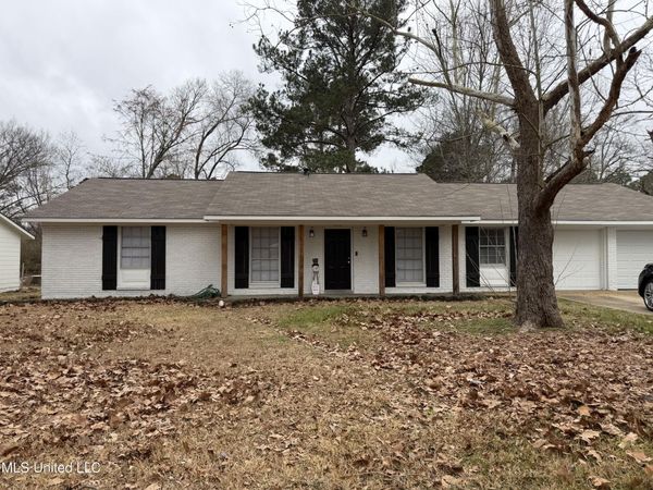325 Valley Vista Drive, Jackson, MS 39211
