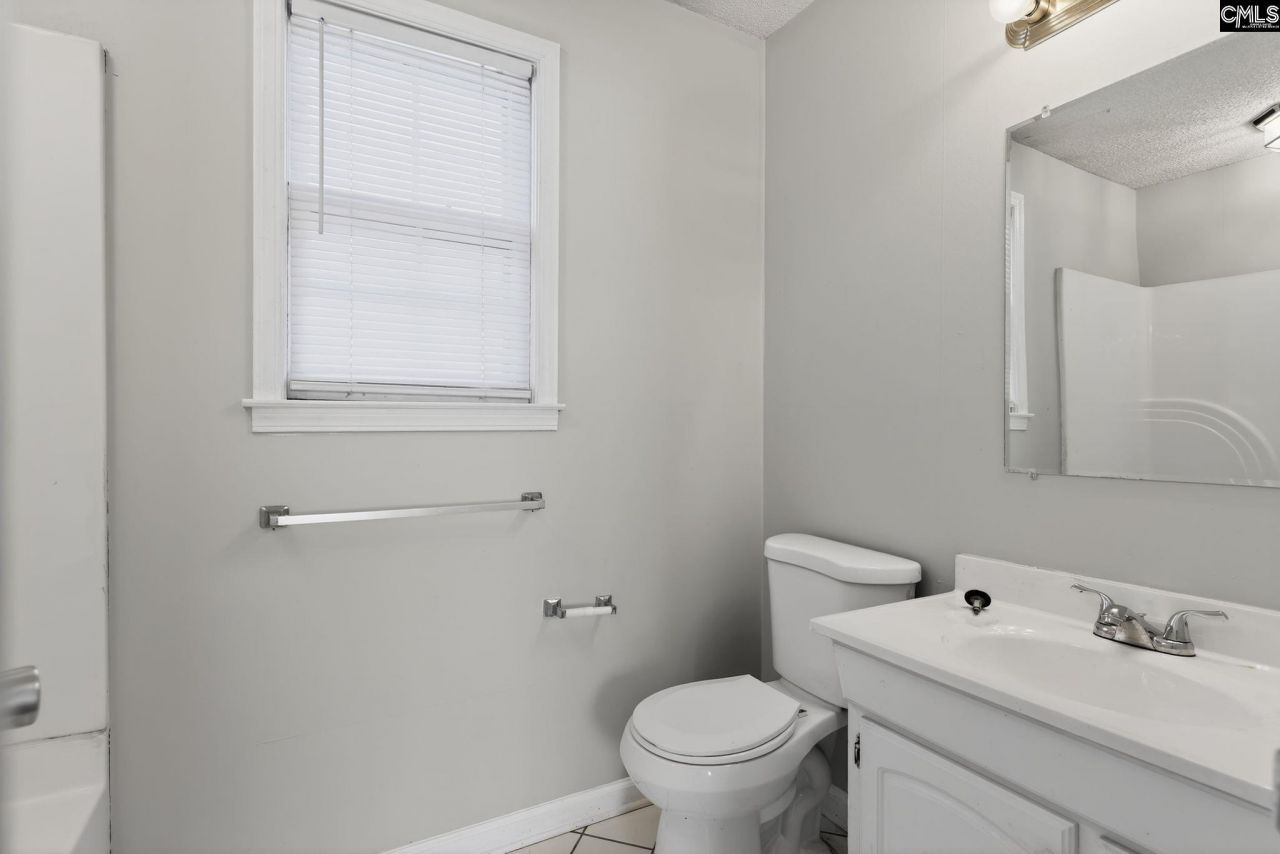 18 Belle Oaks Court  Photo 31