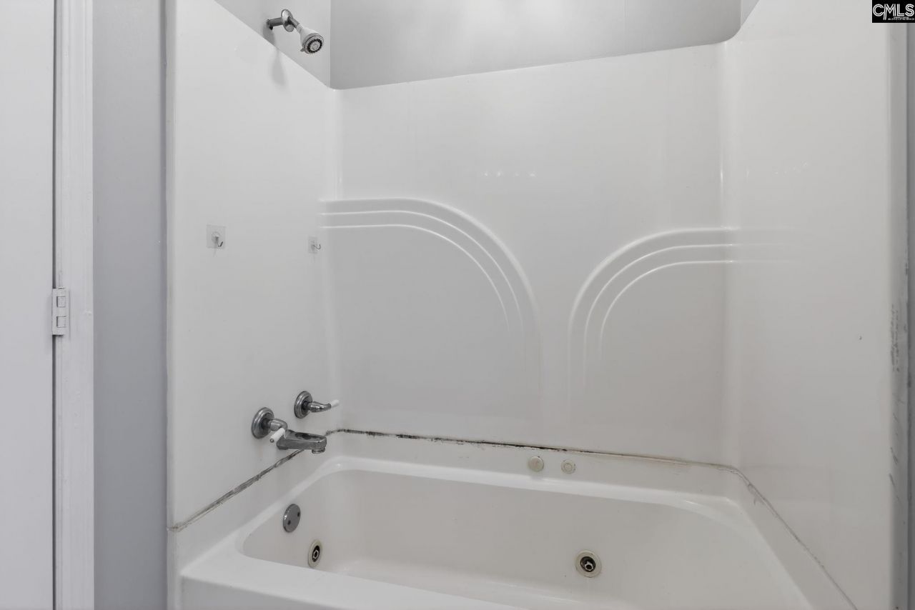 18 Belle Oaks Court  Photo 33