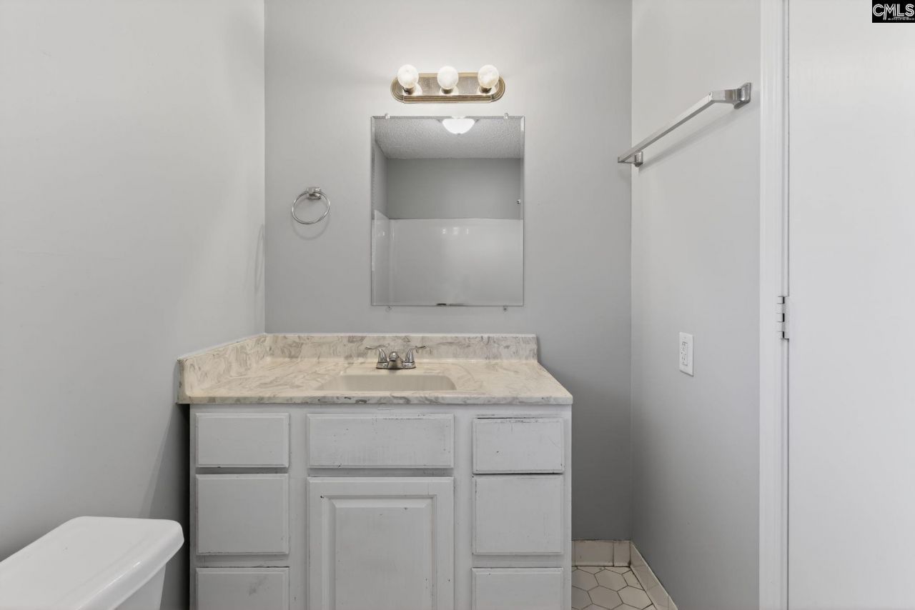 18 Belle Oaks Court  Photo 34