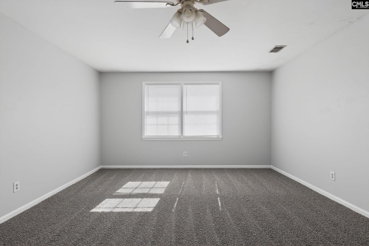 18 Belle Oaks Court  Photo 8