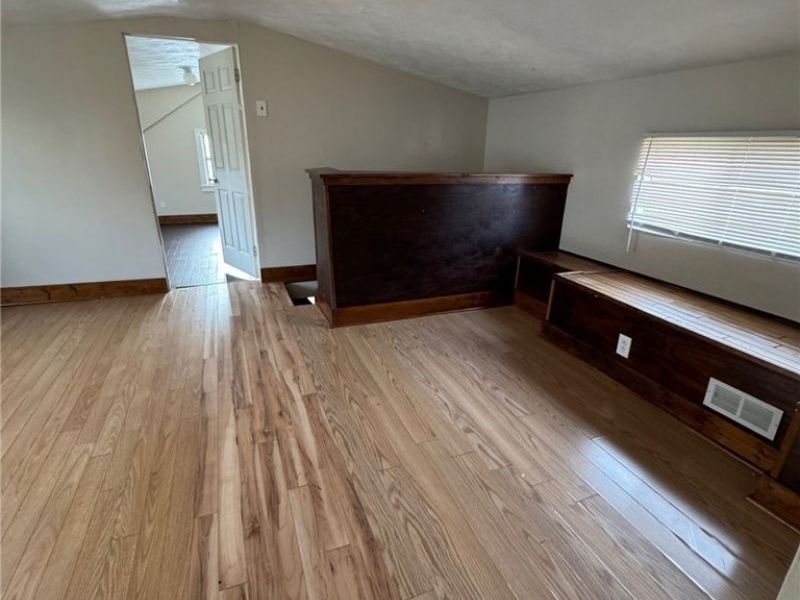 3706 Walton Avenue, Cleveland, OH 44113 Photo 7