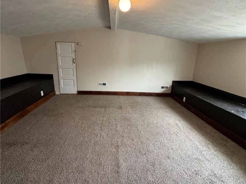 3706 Walton Avenue, Cleveland, OH 44113 Photo 8