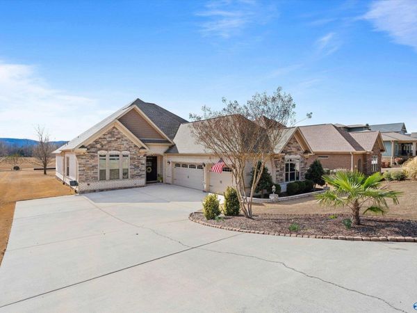 104 Railway Lane SE, Huntsville, AL 35803