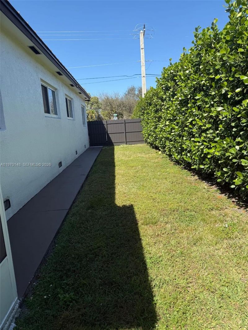 5870 NW 38th St, Virginia Gardens, FL 33166 Photo